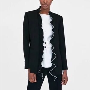 ZARA BASIC Blazer w/ ruffle lapel collar, contrasting piping and long sleeves XS